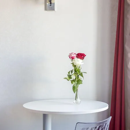 Berkeley Hotel 3*